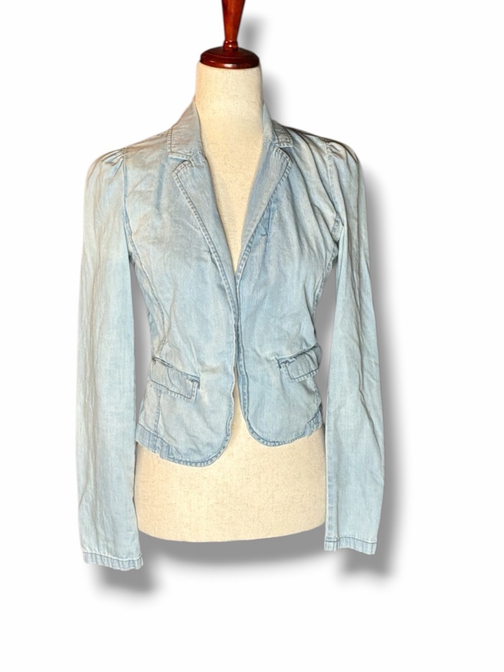 Frenchi Anthropologie Light Wash Denim Notch Collar Cropped Blazer Size Small